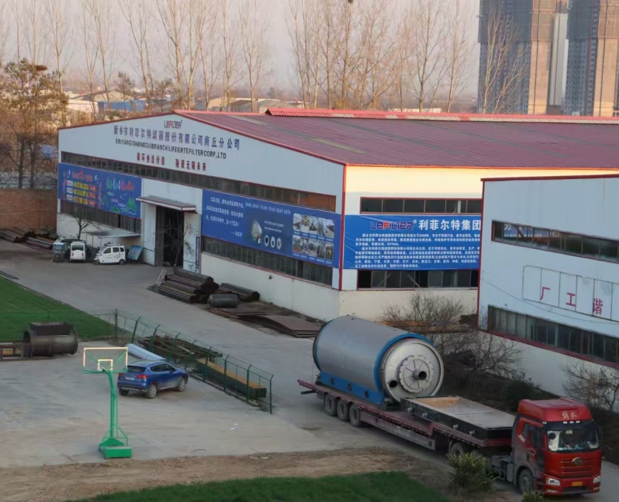 新型鋁塑膜裂解設備實現廢料資源化高效利用